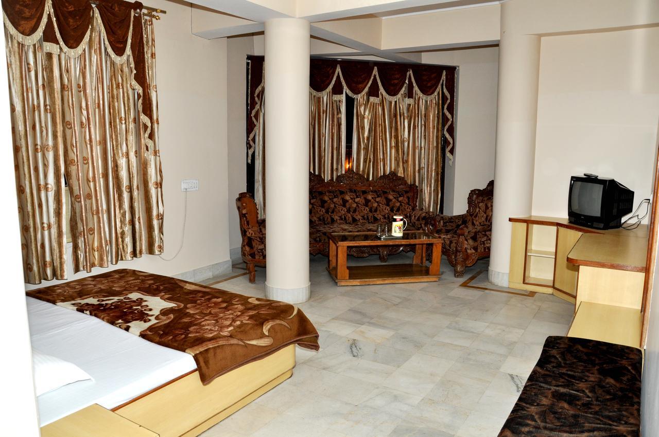 Hotel Kirti Plaza Chittorgarh Exterior photo