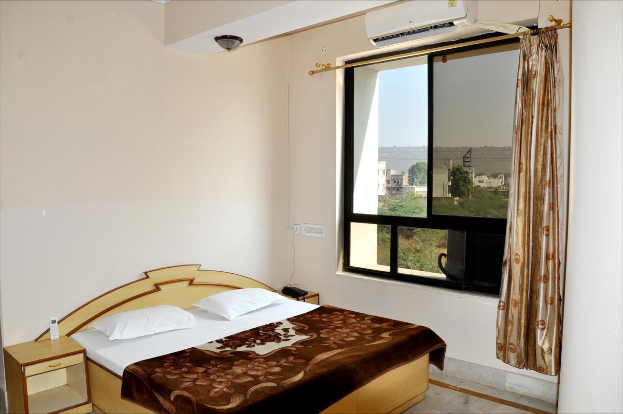 Hotel Kirti Plaza Chittorgarh Exterior photo