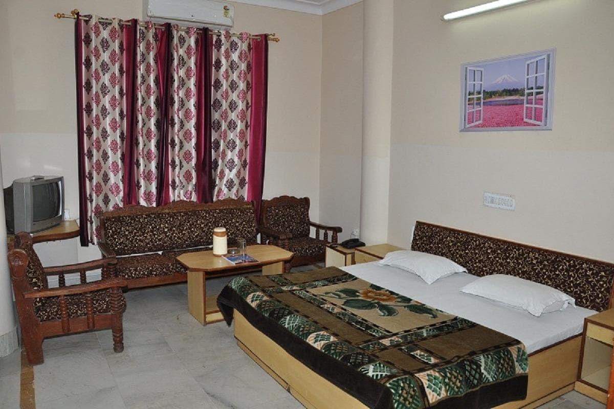 Hotel Kirti Plaza Chittorgarh Exterior photo