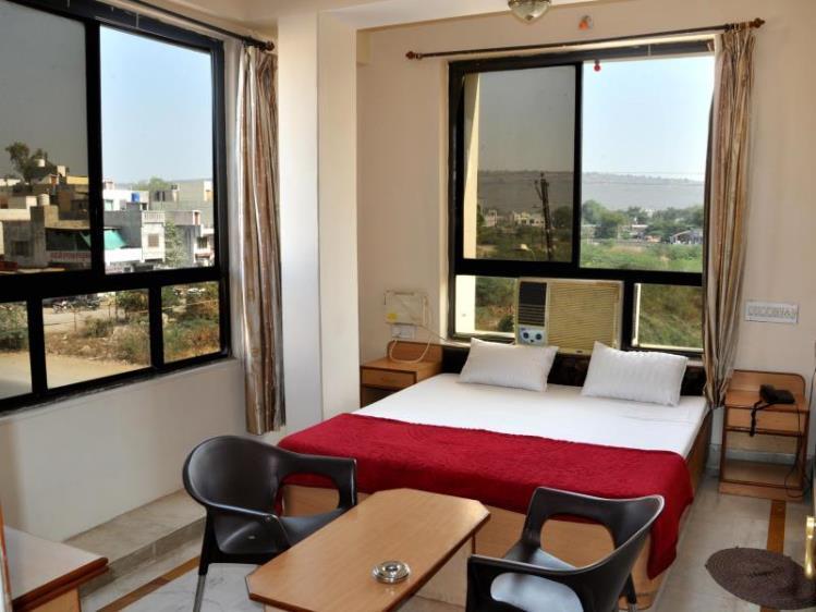 Hotel Kirti Plaza Chittorgarh Exterior photo